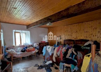 Camera da letto - Independent house vicolo Brofferio, snc, Traversella - photo 7