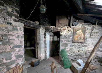 Magazzino - Independent house vicolo Brofferio, snc, Traversella - photo 11