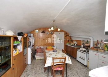 Cucina - Casa indipendente Località Vasario, snc, Sparone - foto 5