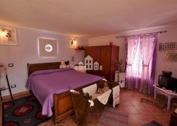 Camera da letto - Casa indipendente Località Vasario, snc, Sparone - foto 18