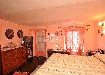 Camera da letto - Casa indipendente Località Vasario, snc, Sparone - foto 22