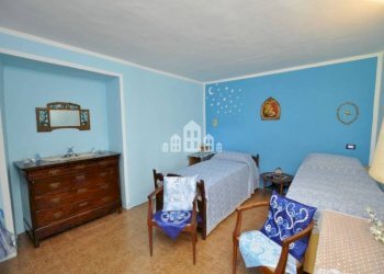 Camera da letto - Casa indipendente Località Vasario, snc, Sparone - foto 27