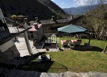 Giardino - Casa indipendente Località Vasario, snc, Sparone - foto 32