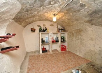 Cantina - Casa indipendente Località Vasario, snc, Sparone - foto 37