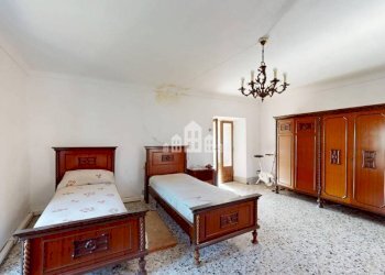 Camera da letto - Casa indipendente via Vittorio Emanuele II, 18, Val di Chy - foto 38