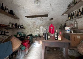 Cantina - Independent house via Vittorio Emanuele II, 18, Val di Chy - photo 10
