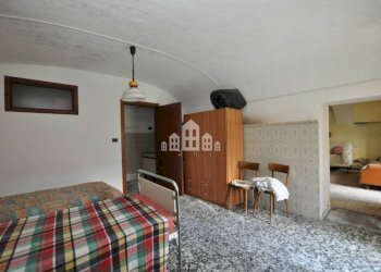 Camera da letto - Independent house Frazione Spineto, Snc, Castellamonte - photo 9