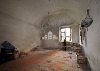 Stanza non arredata - Independent house Frazione Spineto, Snc, Castellamonte - photo 27