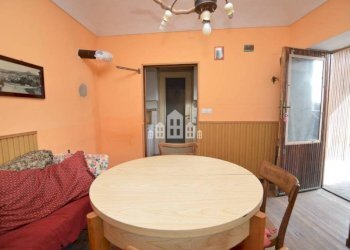 Salone - Four-room apartment via Monte Marzo, 100, Valchiusa - photo 7