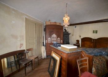 Camera da letto - Four-room apartment via Monte Marzo, 100, Valchiusa - photo 12