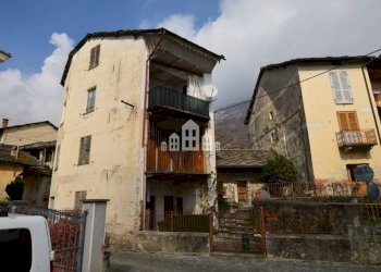 Facciata - Four-room apartment via Monte Marzo, 100, Valchiusa - photo 23