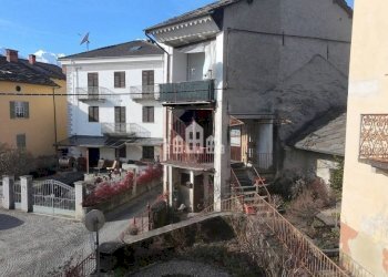 Facciata - Four-room apartment via Monte Marzo, 100, Valchiusa - photo 24