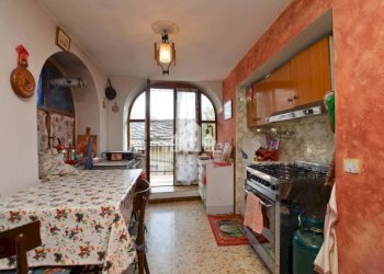 Cucina - Three-room apartment via Miniere, 4, Traversella - photo 8