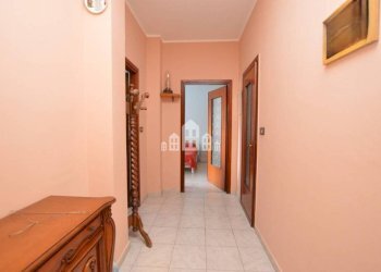 Corridoio - Three-room apartment via quinto Cattaneo, 1, Favria - photo 13
