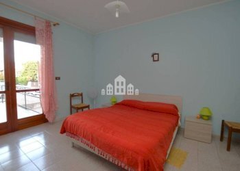 Camera da letto - Three-room apartment via quinto Cattaneo, 1, Favria - photo 14