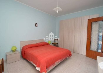 Camera da letto - Three-room apartment via quinto Cattaneo, 1, Favria - photo 17