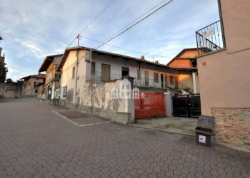 Independent house piazza della Chiesa, 6, Bairo - photo 1