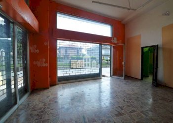 Interno non residenziale - Shop via Michelangelo, 1, Cuorgnè - photo 6