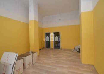 Interno non residenziale - Shop via Matteotti, 8, Salassa - photo 3