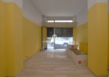 Interno non residenziale - Shop via Matteotti, 8, Salassa - photo 5