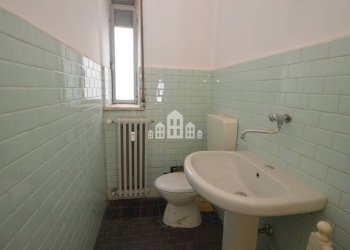 Bagno - Shop via Matteotti, 8, Salassa - photo 9