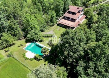 Piscina - Villa frazione capriolo, snc, Castellamonte - foto 1