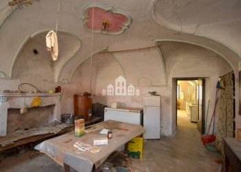 Cucina - Casa indipendente vicolo Boggio, 12, San Giorgio Canavese - foto 11