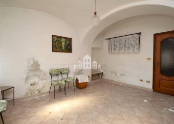 Salone - Casa indipendente vicolo Boggio, 12, San Giorgio Canavese - foto 13