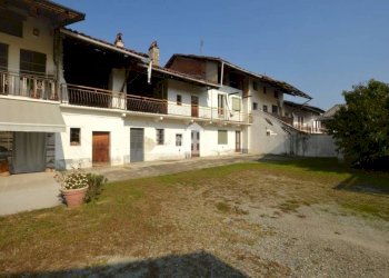 Facciata - Casa indipendente vicolo Boggio, 12, San Giorgio Canavese - foto 41