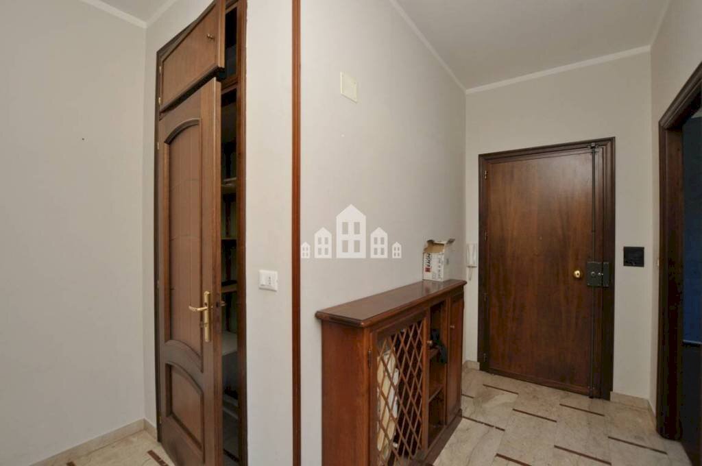 Ingresso - Trilocale corso Roma, 13, Cuorgnè - foto 2