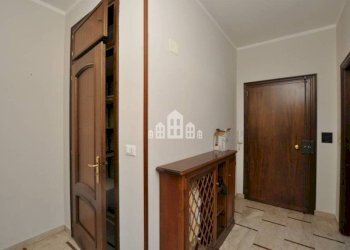 Ingresso - Trilocale corso Roma, 13, Cuorgnè - foto 2