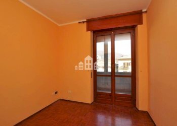 Camera da letto - Trilocale corso Roma, 13, Cuorgnè - foto 14