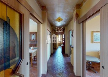 Corridoio - Appartamento viale Losego, 6, Rivarolo Canavese - foto 2