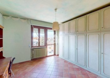 Camera da letto - Appartamento viale Losego, 6, Rivarolo Canavese - foto 15