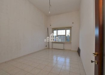 Camera da letto - Four-room apartment via Micheletto, 93, Feletto - photo 5