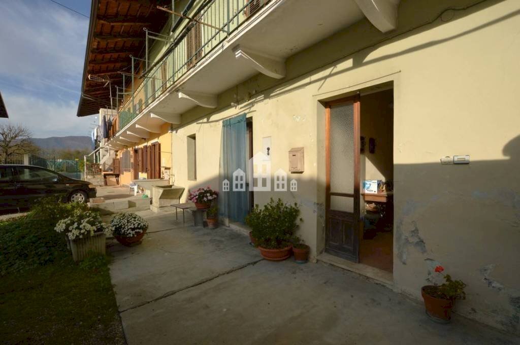 Facciata - Casa indipendente via Case Rossetto, 3, Pertusio - foto 2