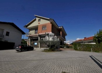 Zona - Casa indipendente via Angelo Barengo, 11, Castellamonte - foto 1