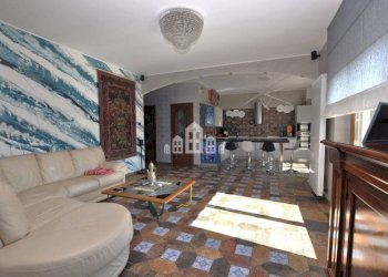 Salone - Casa indipendente via Angelo Barengo, 11, Castellamonte - foto 5