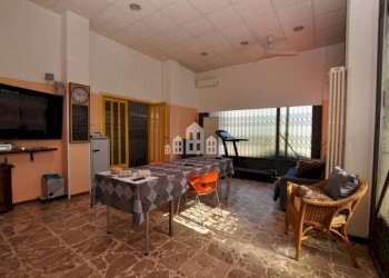 Salone - Casa indipendente via Angelo Barengo, 11, Castellamonte - foto 27
