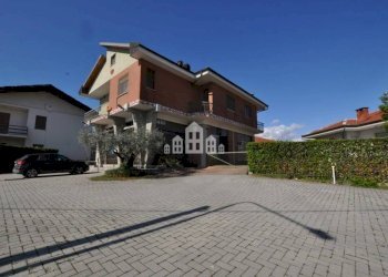 Facciata - Casa indipendente via Angelo Barengo, 11, Castellamonte - foto 36