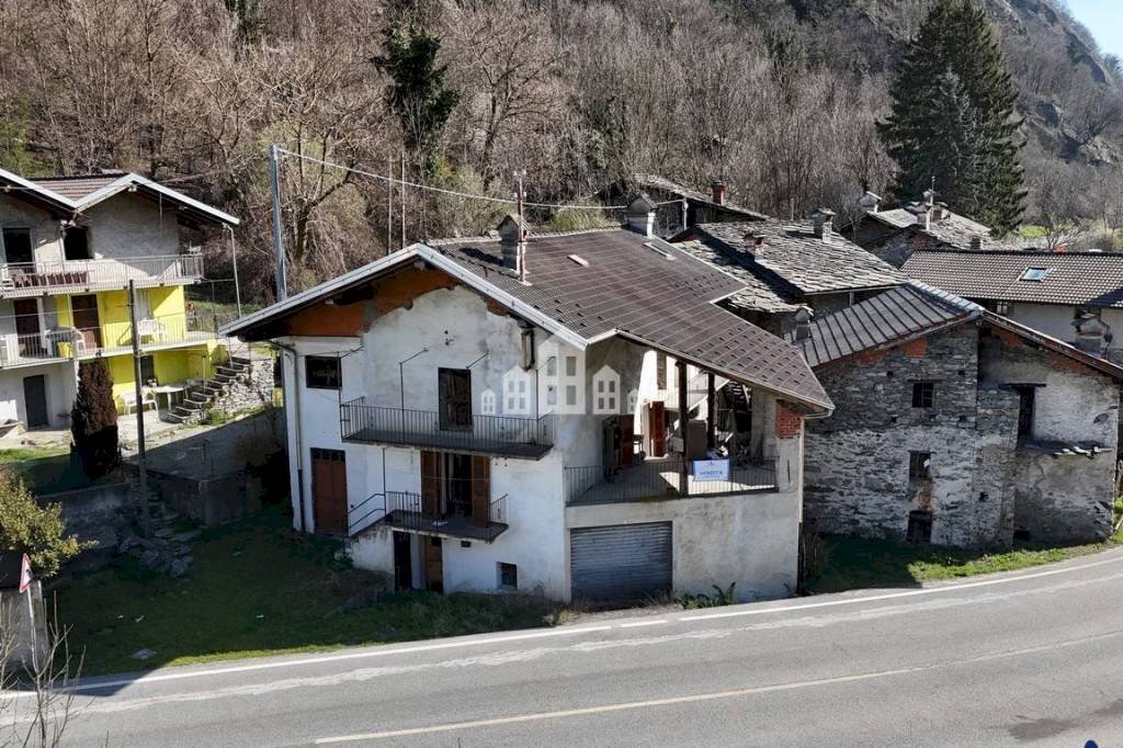 Vista - Casa indipendente Frazione Bardonetto Inferiore, 6, Locana - foto 1