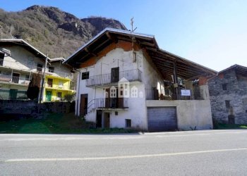 Facciata - Casa indipendente Frazione Bardonetto Inferiore, 6, Locana - foto 5