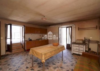 Salone - Casa indipendente Frazione Bardonetto Inferiore, 6, Locana - foto 8