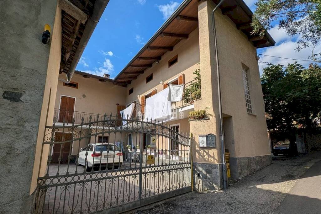 Facciata - Quadrilocale via Carrera, 8, Chiaverano - foto 2