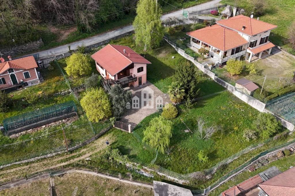 Vista - Casa indipendente Regione piani, 16, Val di Chy - foto 3