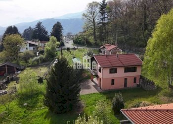 Vista - Casa indipendente Regione piani, 16, Val di Chy - foto 6