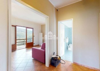 Disimpegno - Casa indipendente Regione piani, 16, Val di Chy - foto 30