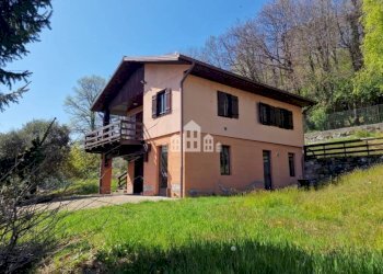 Facciata - Casa indipendente Regione piani, 16, Val di Chy - foto 32