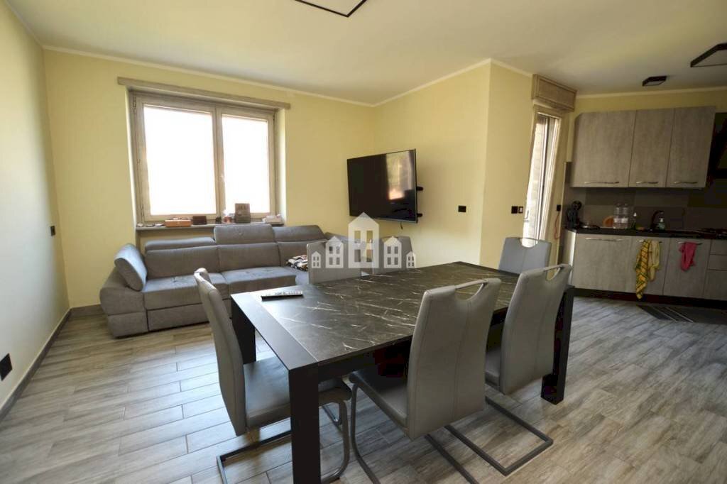 Salone - Two-room apartment via Verdi, 7, Cuorgnè - photo 1