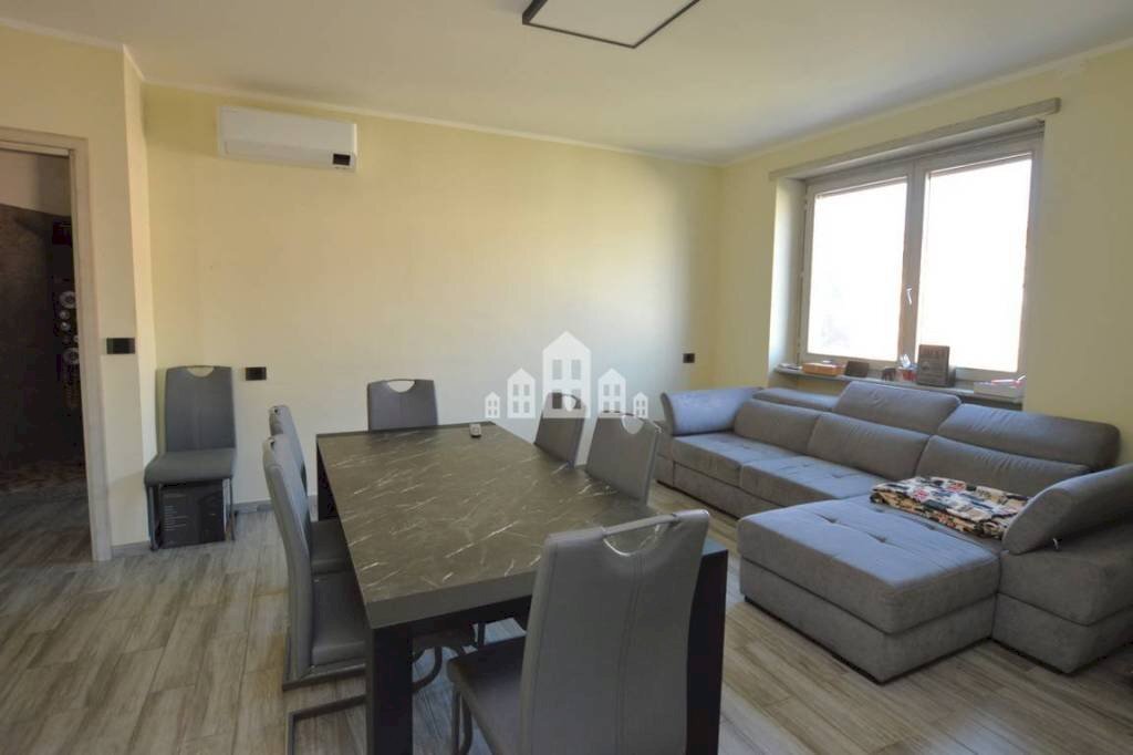 Salone - Two-room apartment via Verdi, 7, Cuorgnè - photo 3